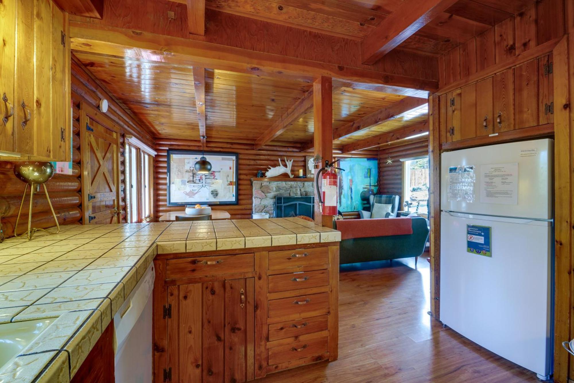 Boutique And Artsy Log Cabin In North Lake Tahoe! Villa Кингс Бийч Екстериор снимка